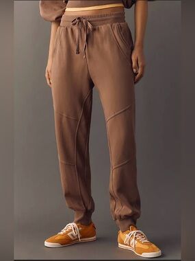 Daily Practice High Rise Chunky Cozy Teddy Brown Oversized Sherpa Lined Joggers